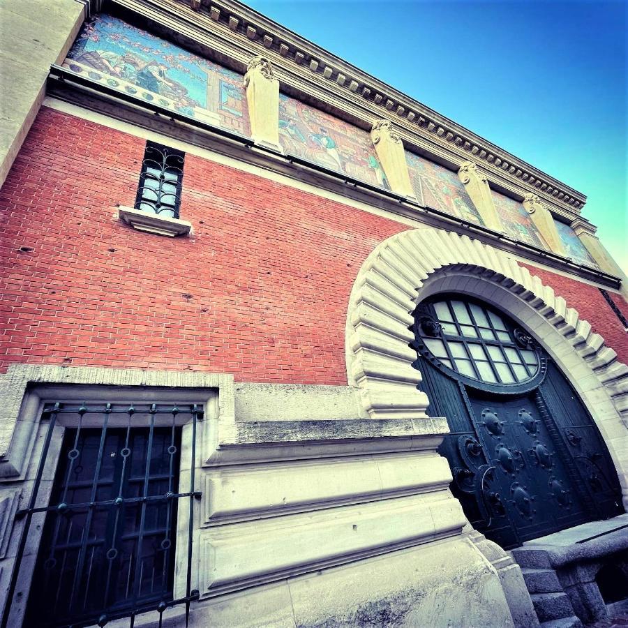Charme De L'Ancien Pour Cet Appartement Entierement Renove Dans L'Hypercentre De Reims Exterior foto